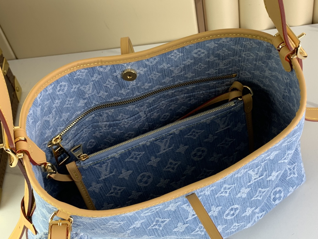 Louis Vuitton Shopping Bags